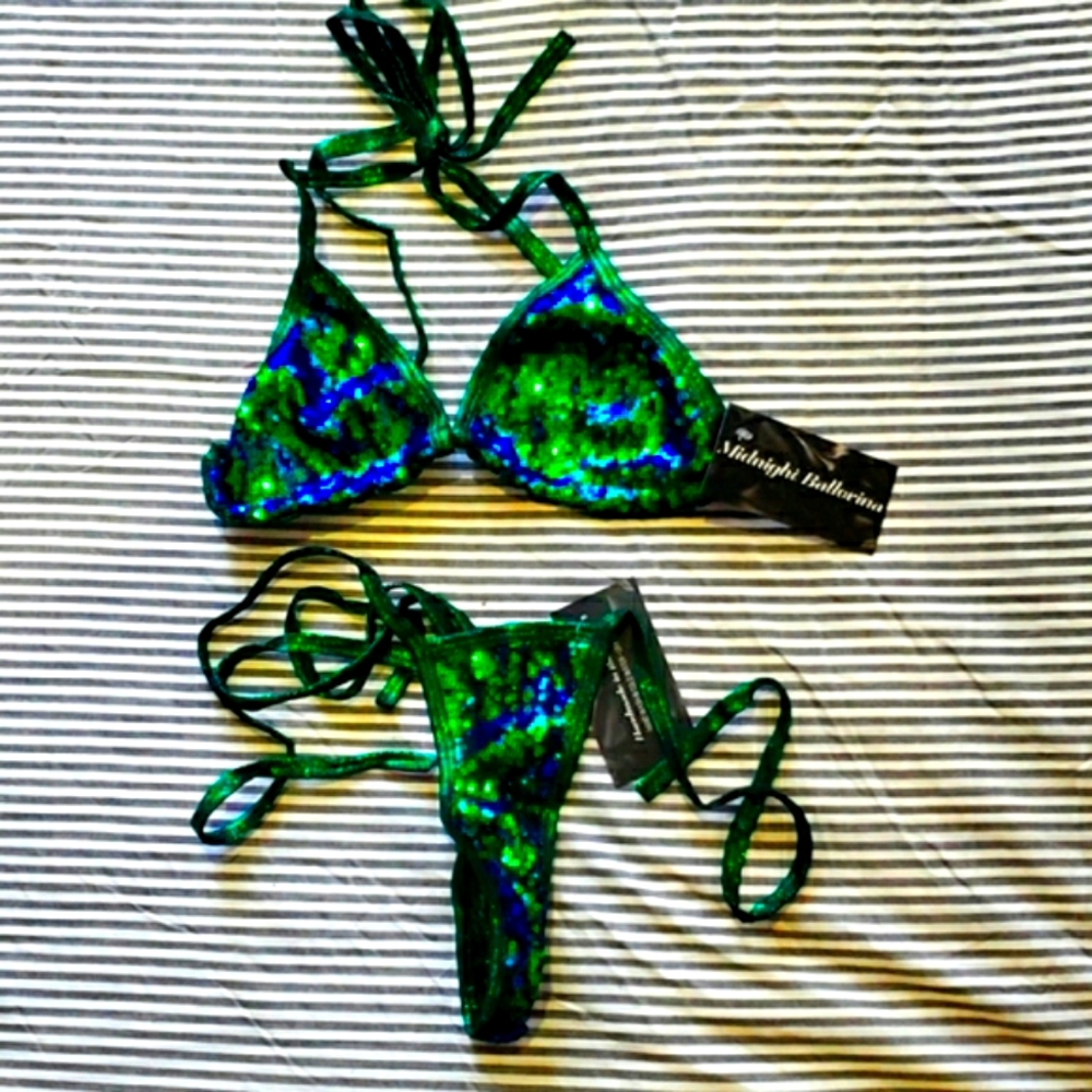 Thong bikini